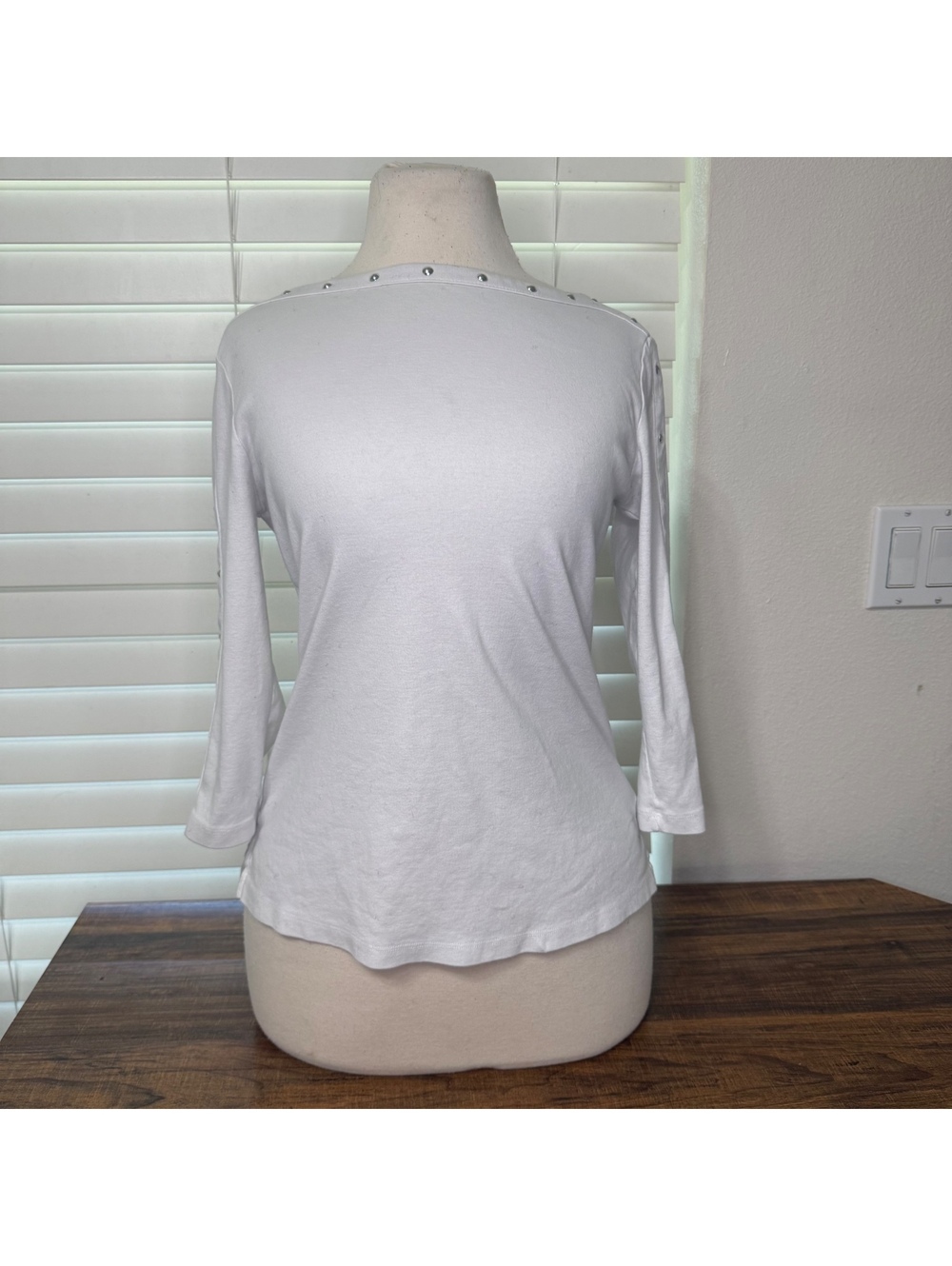 Karen Scott White Long Sleeve Top with Stud Details Size Petite Small